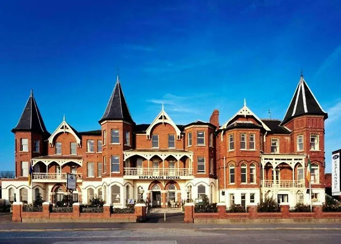Esplanade On The Seafront 3*